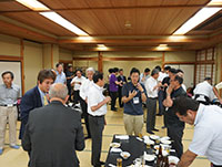 第128回月例研修会『地域発のスタートアップが目指す、宇宙産業における新事業創出の取り組み』:懇親会の様子2